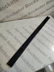 Уплотнитель двери передний правый NISSAN qashqai 2008