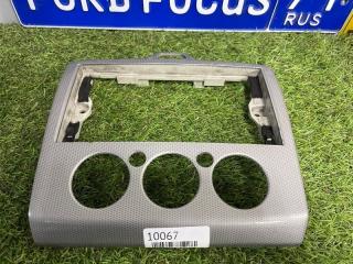 Рамка магнитолы Ford Focus 2 2005/2006/2007/2008 контрактная Рамка магнитолы Ford Focus 2 2005/2006/2007/2008