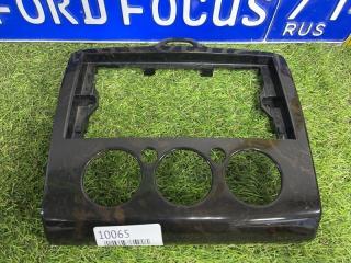 Рамка магнитолы Ford Focus 2 2005/2006/2007/2008 контрактная Рамка магнитолы Ford Focus 2 2005/2006/2007/2008