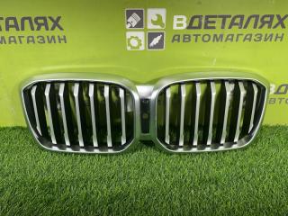 Запчасть решетка радиатора BMW X3