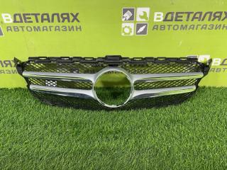 Запчасть решетка радиатора Mercedes-Benz C200