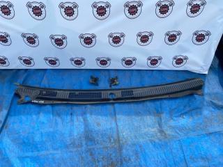 Запчасть жабо Mitsubishi Pajero 2003