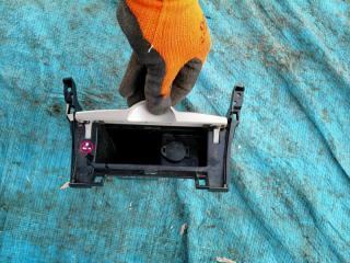 Фото запчасти пепельница Toyota COROLLA FIELDER 2009 контрактная запчасть Запчасть пепельница Toyota COROLLA FIELDER 2009