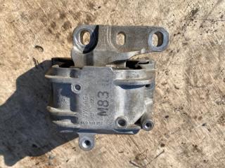 Подушка двигателя правая VOLKSWAGEN Passat