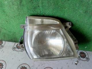 Фара передняя правая NISSAN CARAVAN контрактная Фара передняя правая NISSAN CARAVAN