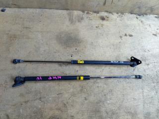 Запчасть амортизатор багажника задний Toyota AQUA