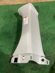 Фото запчасти накладка на стойку кузова правая TOYOTA ESQUIRE контрактная запчасть Запчасть накладка на стойку кузова правая TOYOTA ESQUIRE