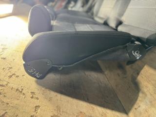 Сидение заднее LEGACY BH5 EJ20 Сидение заднее LEGACY BH5 EJ20