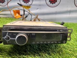 Магнитофон Clarion Cz102