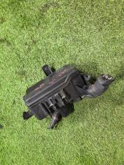 Фото запчасти блок предохранителей Toyota VOXY контрактная запчасть Запчасть блок предохранителей Toyota VOXY