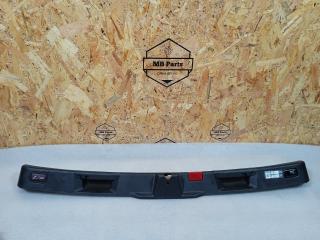 Запчасть накладка двери (крышки) багажника Mercedes-Benz GLE W166 2017