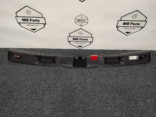 Запчасть накладка двери (крышки) багажника Mercedes-Benz GLE W166 2017