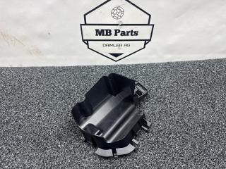 Запчасть накладка двери (крышки) багажника (молдинг крышки багажника (3-5 двери)) Mercedes-Benz s w222 2017