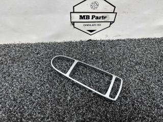 Запчасть накладка блока управления стеклоподъемниками Mercedes-Benz C W205 2014
