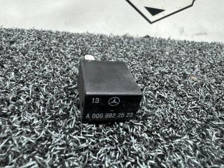 Запчасть реле Mercedes-Benz C W205 2020