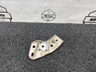 Запчасть кронштейн стабилизатора Mercedes-Benz C W205 2014