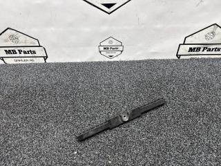 Запчасть планка крепления аккумулятора Mercedes-Benz C W205 2014