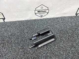 Запчасть пластик салазок сиденья Mercedes-Benz GLC x253 2016