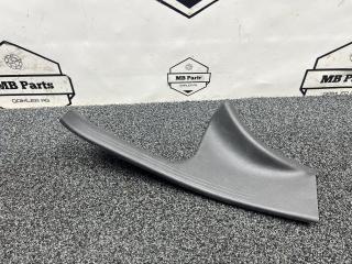 Запчасть накладка на порог внутренняя задняя левая Mercedes-Benz C W205 2014