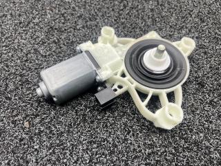 Запчасть моторчик стеклоподъемника передний правый Mercedes-Benz E w213 2017