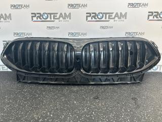 Решетка радиатора BMW 8 2018