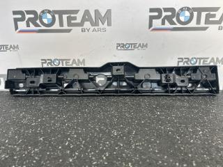 Кронштейн крепления порога 5 2022 G30 Кронштейн крепления порога 5 2022 G30