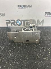 Кронштейн радиатора BMW X5 2020