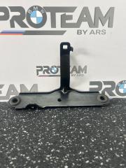 Кронштейн радиатора BMW X3 2021