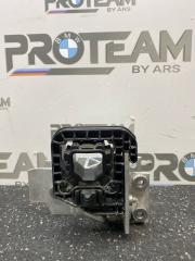 Кронштейн радиатора BMW X5 2022