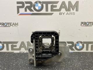 Кронштейн радиатора BMW X6 2019