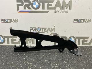 Запчасть кронштейн BMW 5 2022