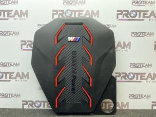 Декоративная крышка двигателя BMW M5 2025