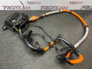 Розетка зарядки автомобиля BMW M5 2025