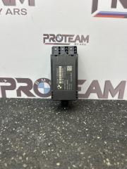 Запчасть блок управления подогревом сидения BMW M8 2021