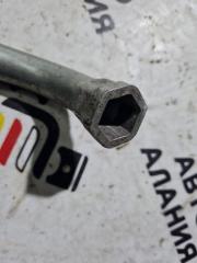 Ключ балонный Passat 2008 B6