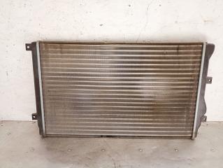 Запчасть радиатор охлаждения Volkswagen Passat B7 1K0121253BB контрактная Радиатор охлаждения Volkswagen Passat B7 1K0121253BB контрактная