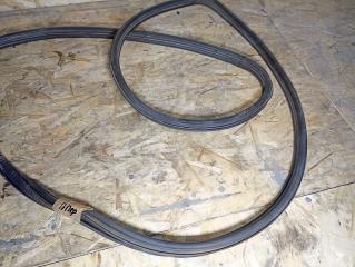 Запчасть уплотнитель двери 90491736 omega b Opel OMEGA-B 1999