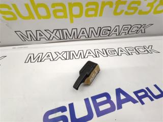 Фото запчасти ручка открытия бензобака MITSUBISHI OUTLANDER 2007 контрактная запчасть Запчасть ручка открытия бензобака MITSUBISHI OUTLANDER 2007