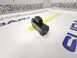 Фото запчасти кнопка стеклоподъемника задняя правая MITSUBISHI OUTLANDER 2007 контрактная запчасть Запчасть кнопка стеклоподъемника задняя правая MITSUBISHI OUTLANDER 2007