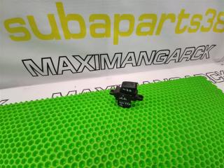 Запчасть кнопка стеклоподъемника задняя правая NISSAN Presage 1999