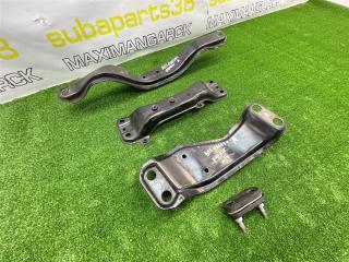 Балка под МКПП SUBARU LEGACY 2000