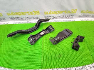 Балка под МКПП SUBARU LEGACY 2000