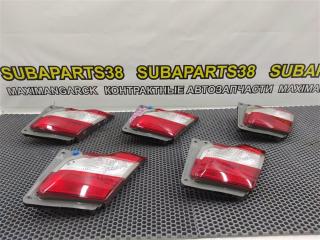 Запчасть вставка в крышку багажника задняя правая Nissan FUGA 2012