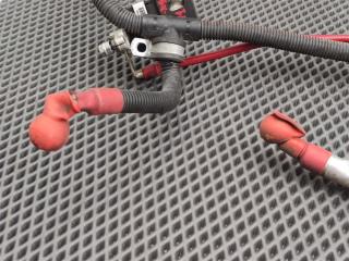 Клемма Discovery 2006 L319 AJ41