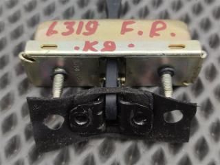 Ограничитель открытия двери передний правый Land Rover Discovery L319 AJ41