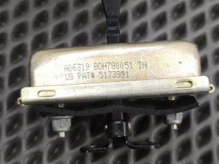 Ограничитель открытия двери передний левый Land Rover Discovery L319 AJ41