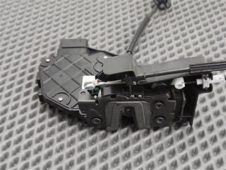 Замок двери передний левый Discovery 2006 L319 AJ41