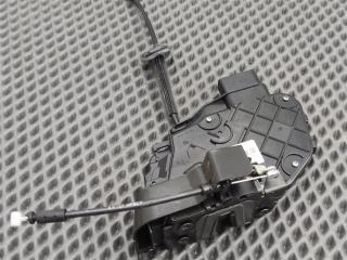 Замок двери задний правый Discovery 2006 L319 AJ41