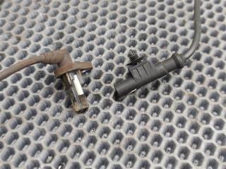 Датчик ABS задний Discovery 2006 L319 AJ41