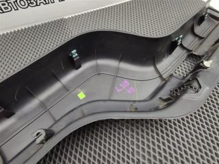 Обшивка двери багажника Discovery 2006 L319 AJ41